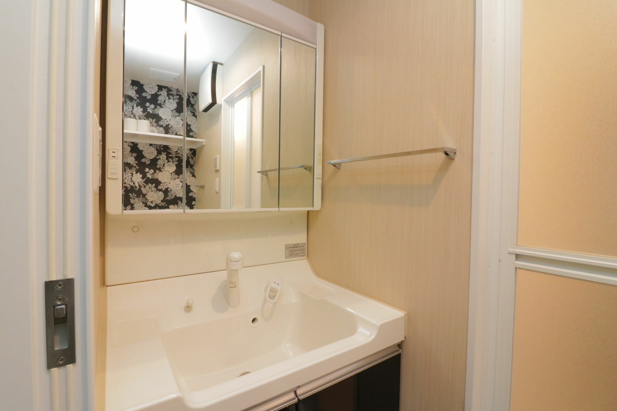 Hg Cozy Hotel No 18 島之内 Osaka Luaran gambar